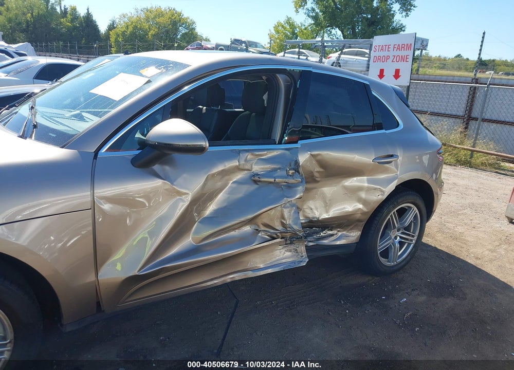 2015 PORSCHE MACAN S VIN: WP1AB2A55FLB67383