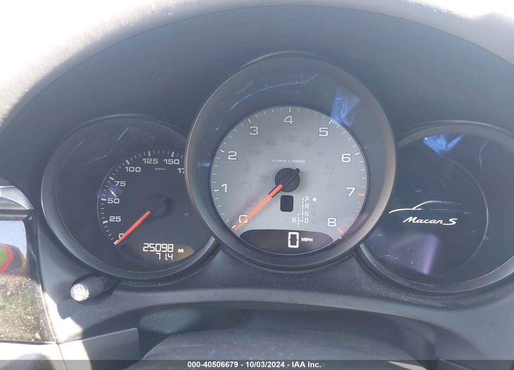 2015 PORSCHE MACAN S VIN: WP1AB2A55FLB67383