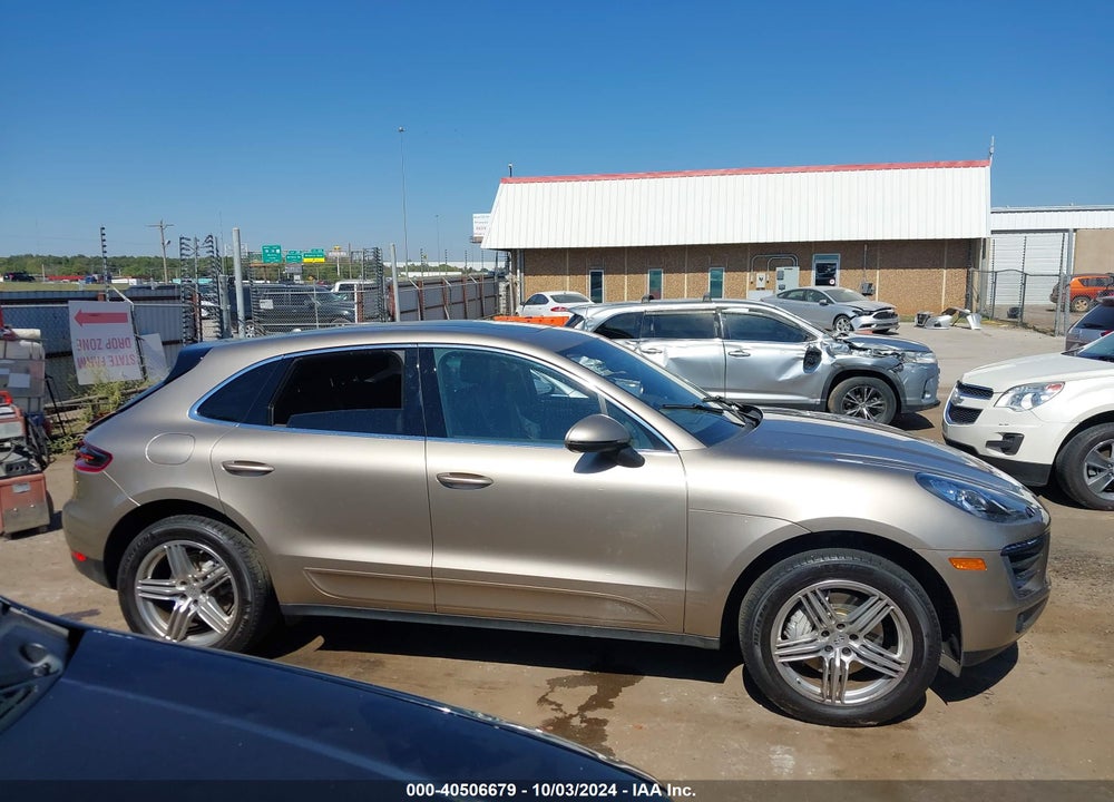 2015 PORSCHE MACAN S VIN: WP1AB2A55FLB67383