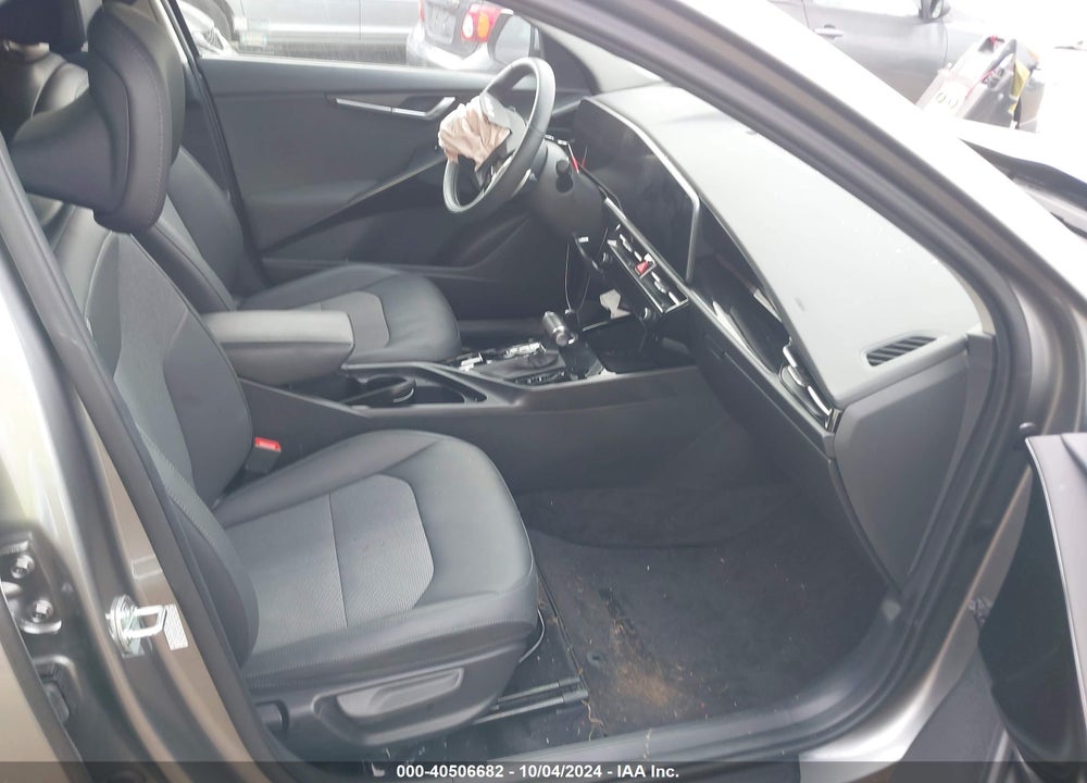 2023 KIA NIRO EX VIN: KNDCR3LE0P5062572