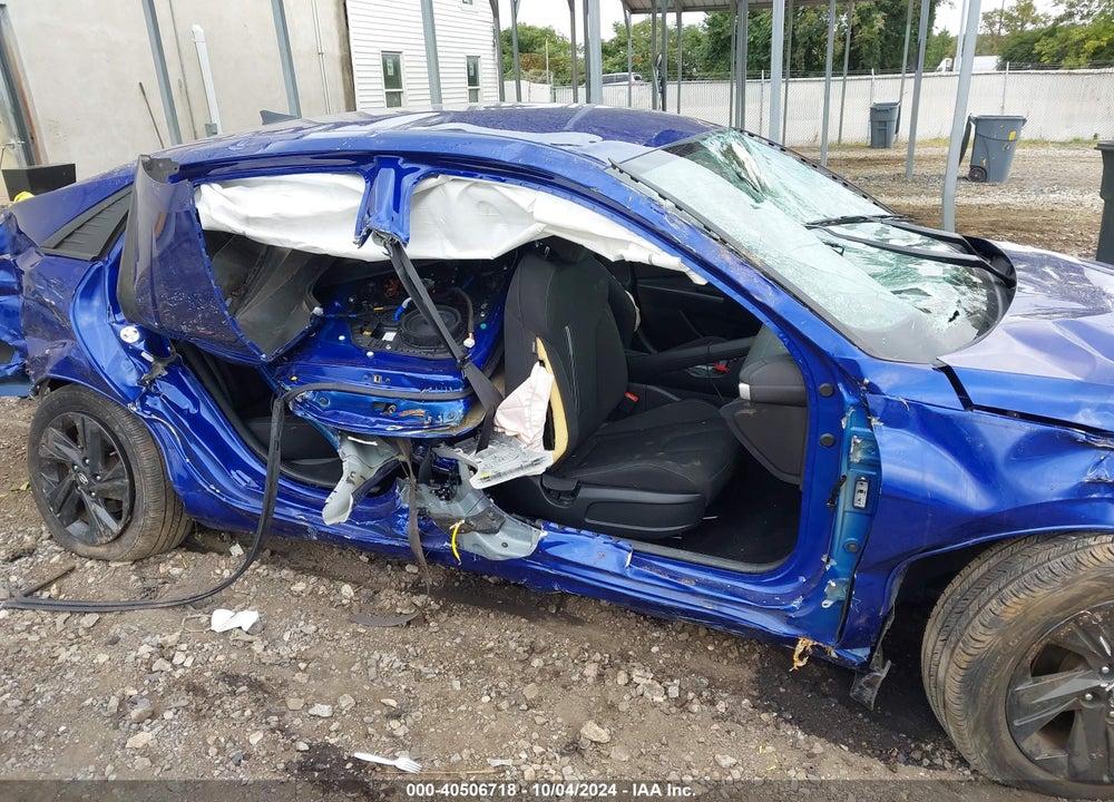 2022 HYUNDAI ELANTRA SEL VIN: KMHLS4AG8NU288789