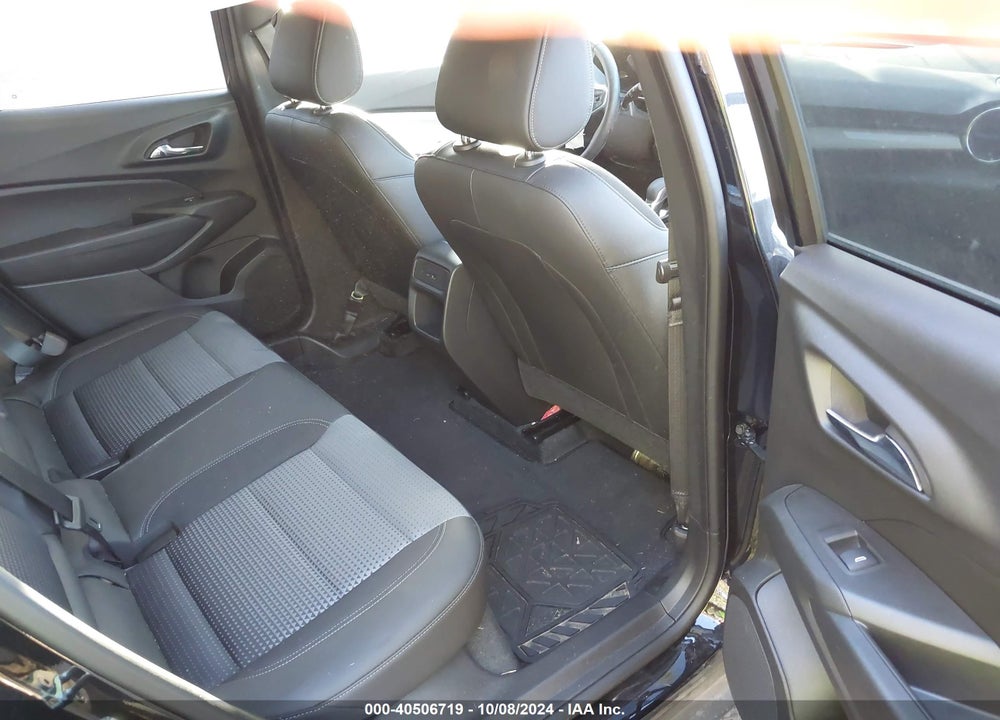 2024 CHEVROLET TRAX FWD LT VIN: KL77LHE24RC063884