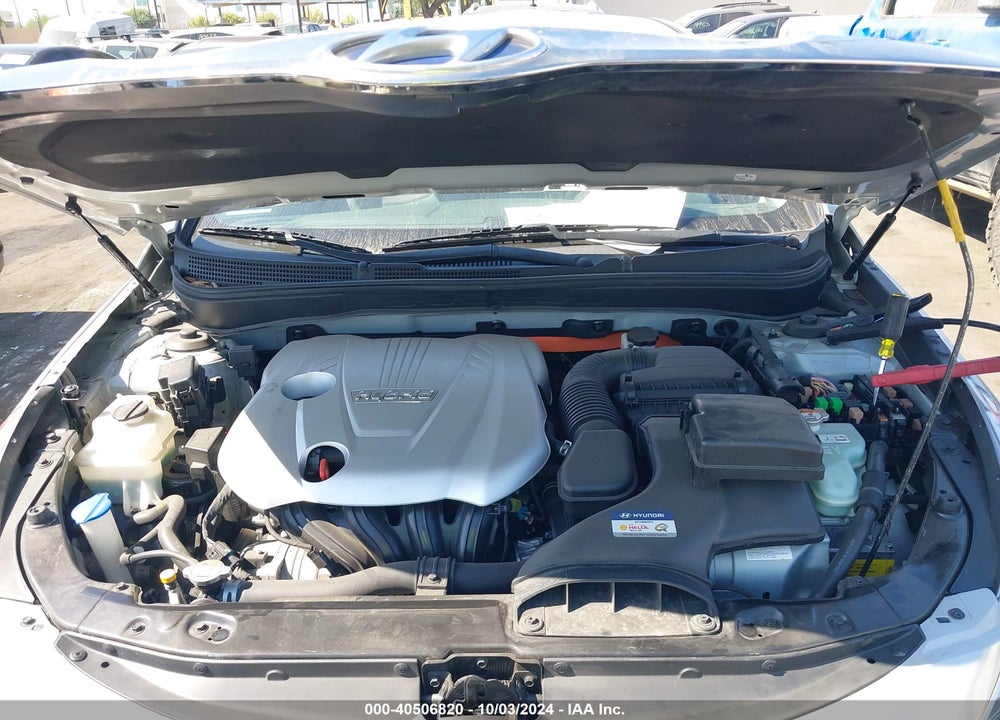 2015 HYUNDAI SONATA HYBRID VIN: KMHEC4A43FA138569