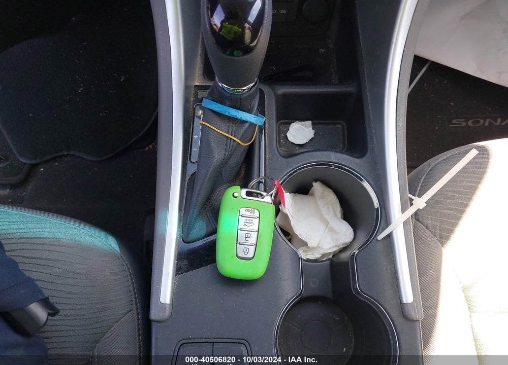 2015 HYUNDAI SONATA HYBRID VIN: KMHEC4A43FA138569