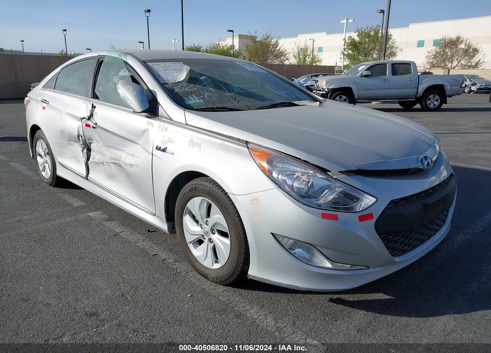 2015 HYUNDAI SONATA HYBRID VIN: KMHEC4A43FA138569