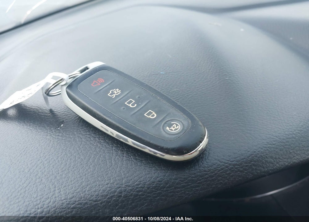 2015 FORD FOCUS TITANIUM VIN: 1FADP3N25FL294064