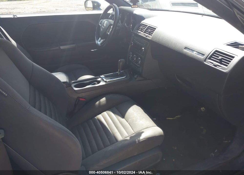 2013 DODGE CHALLENGER SXT VIN: 2C3CDYAG5DH645938
