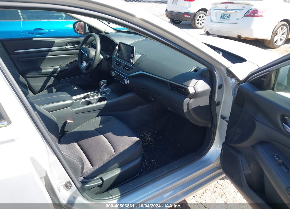2022 NISSAN ALTIMA SV FWD VIN: 1N4BL4DV1NN313233