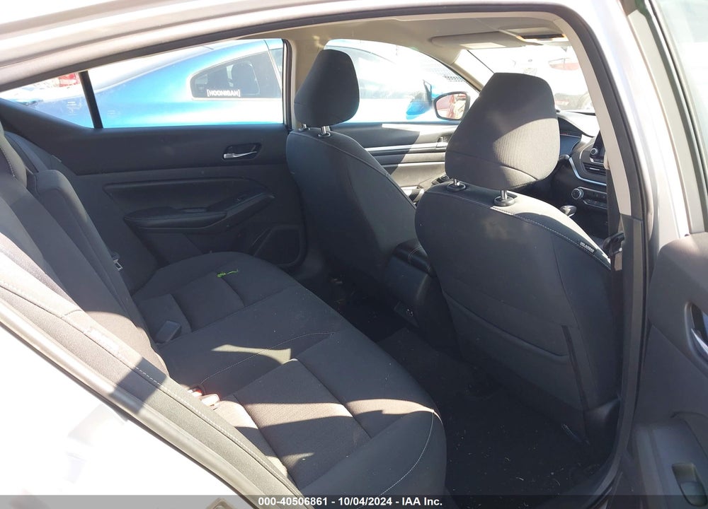 2022 NISSAN ALTIMA SV FWD VIN: 1N4BL4DV1NN313233