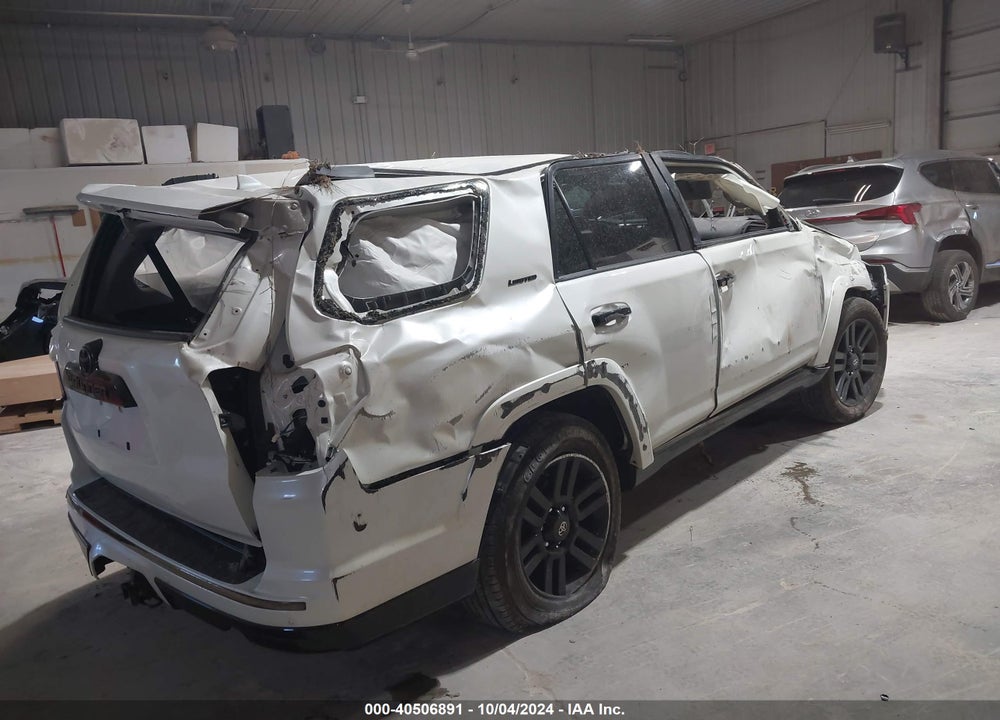 2020 TOYOTA 4RUNNER NIGHTSHADE SPECIAL EDITION VIN: JTEBU5JR9L5750085