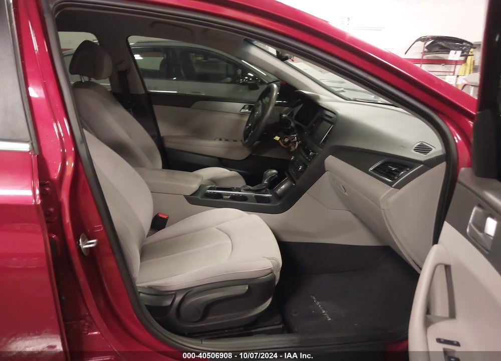 2016 HYUNDAI SONATA SE VIN: 5NPE24AF8GH417812