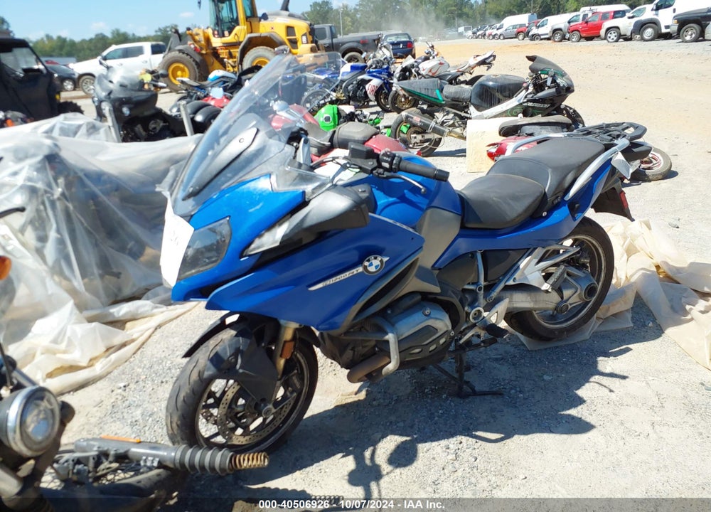 2015 BMW R1200 RT VIN: WB10A1302FZ192859