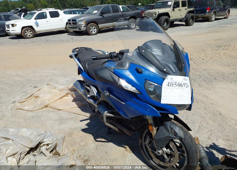 2015 BMW R1200 RT VIN: WB10A1302FZ192859