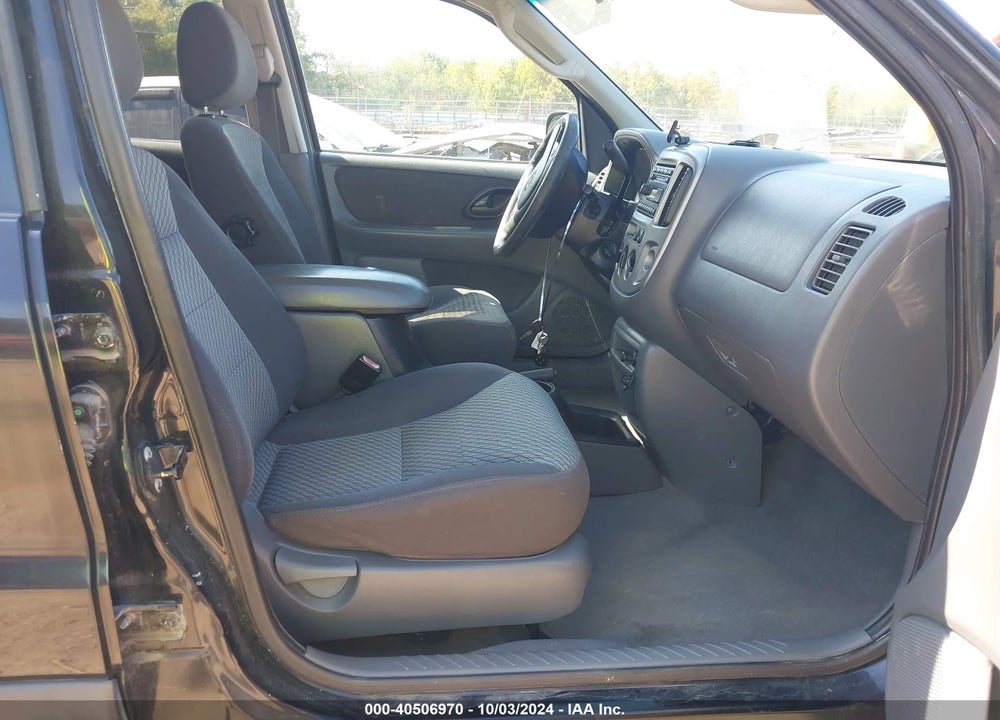 2003 FORD ESCAPE XLT VIN: 1FMYU03143KA12619