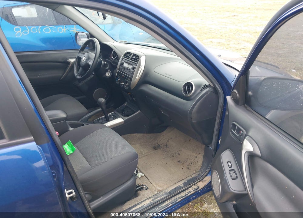 2005 TOYOTA RAV4 VIN: JTEHD20V456027989