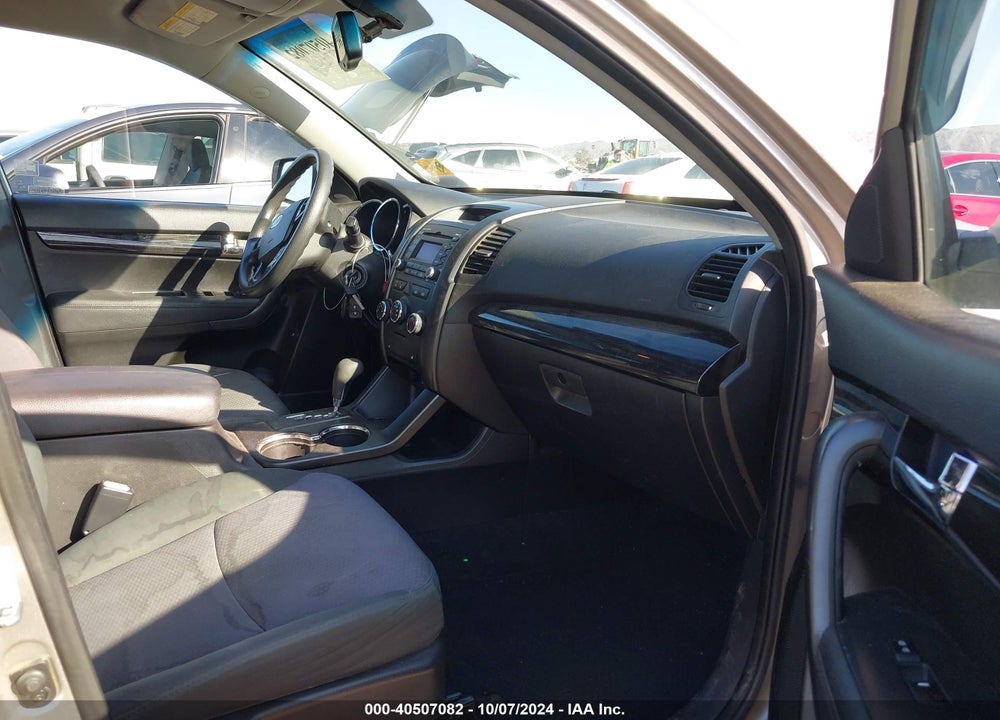 2012 KIA SORENTO LX VIN: 5XYKT3A63CG299972