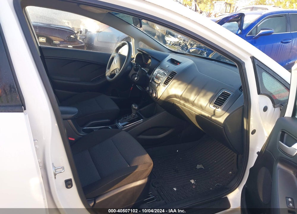 2018 KIA FORTE LX VIN: 3KPFK4A77JE193943