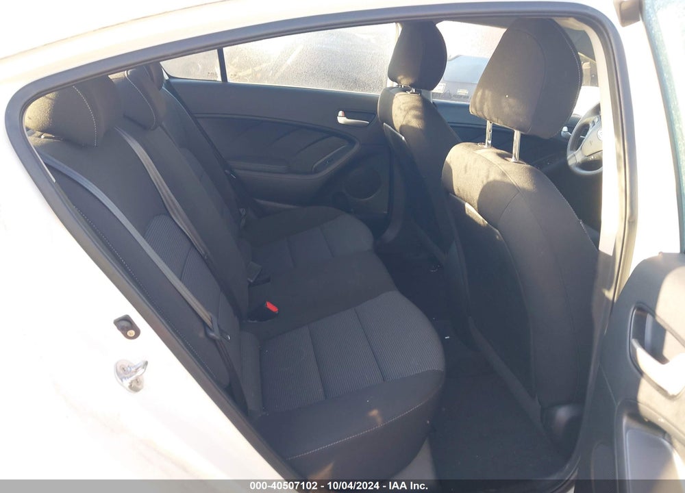 2018 KIA FORTE LX VIN: 3KPFK4A77JE193943