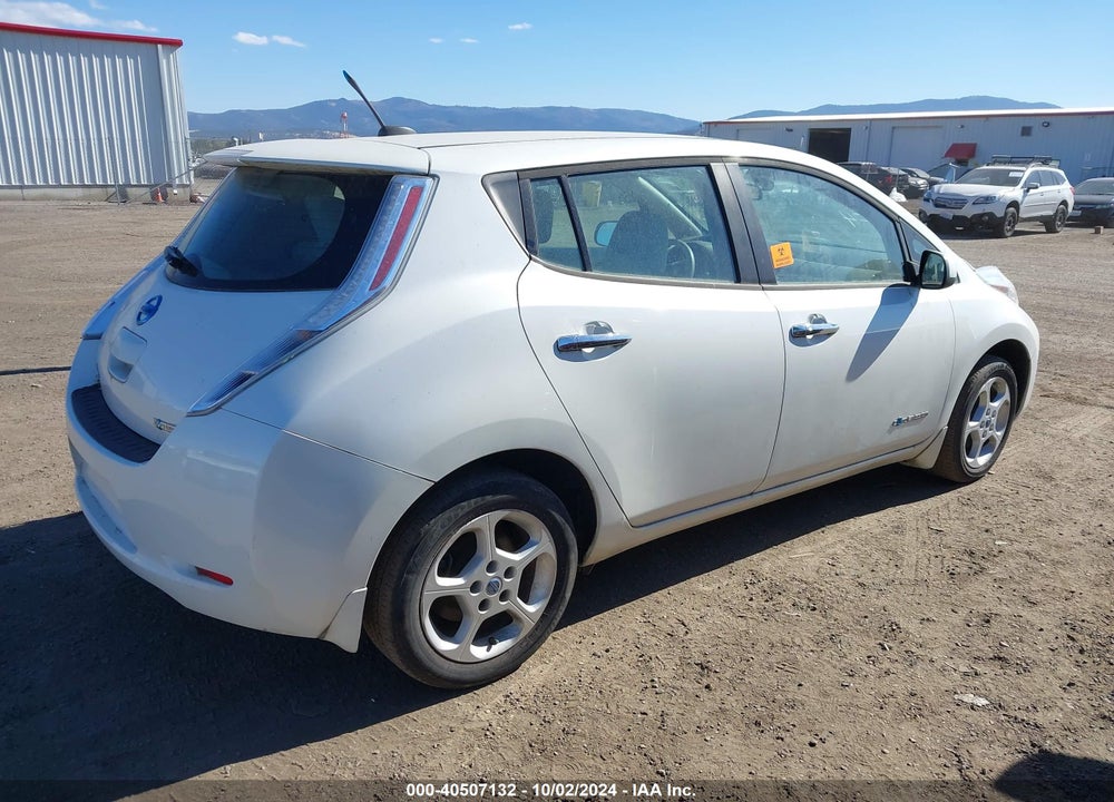 2013 NISSAN LEAF SV VIN: 1N4AZ0CP4DC411947