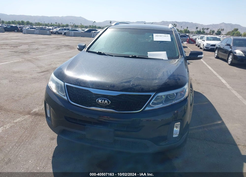 2015 KIA SORENTO LX V6 VIN: 5XYKT4A76FG589321