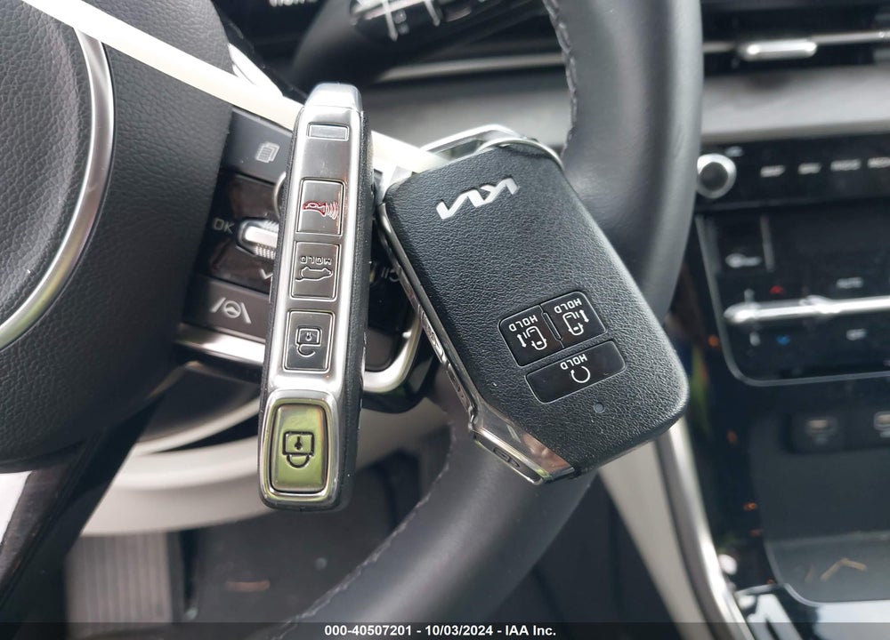 2024 KIA CARNIVAL MPV SX VIN: KNDNE5H39R6307227