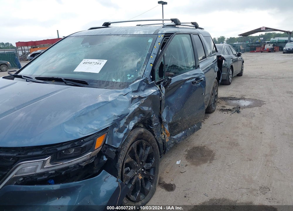 2024 KIA CARNIVAL MPV SX VIN: KNDNE5H39R6307227