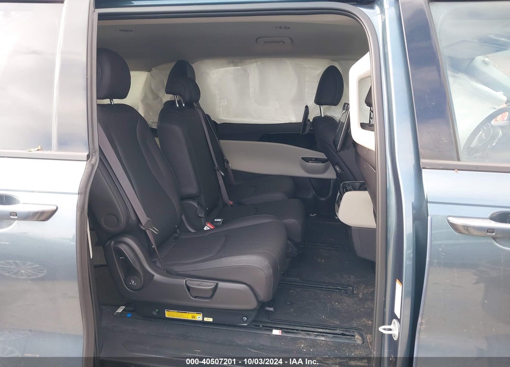 2024 KIA CARNIVAL MPV SX VIN: KNDNE5H39R6307227