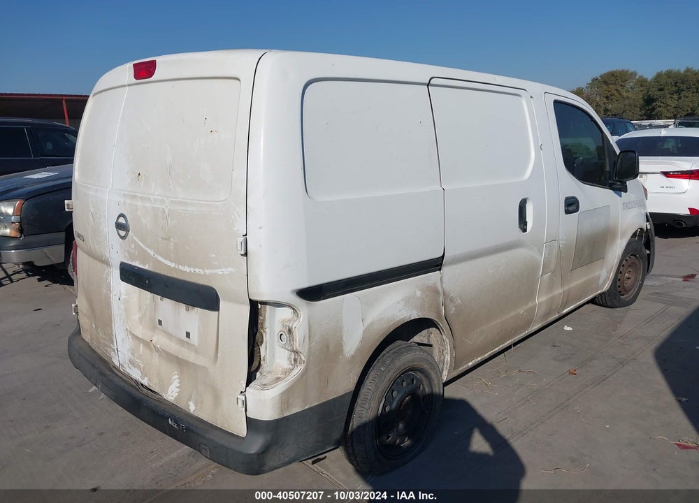 2015 NISSAN NV200 S VIN: 3N6CM0KN6FK695934