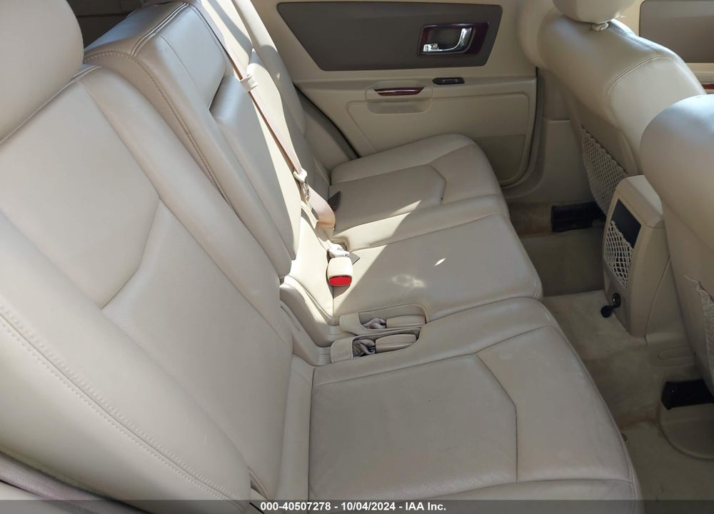 2006 CADILLAC SRX V6 VIN: 1GYEE637660175939
