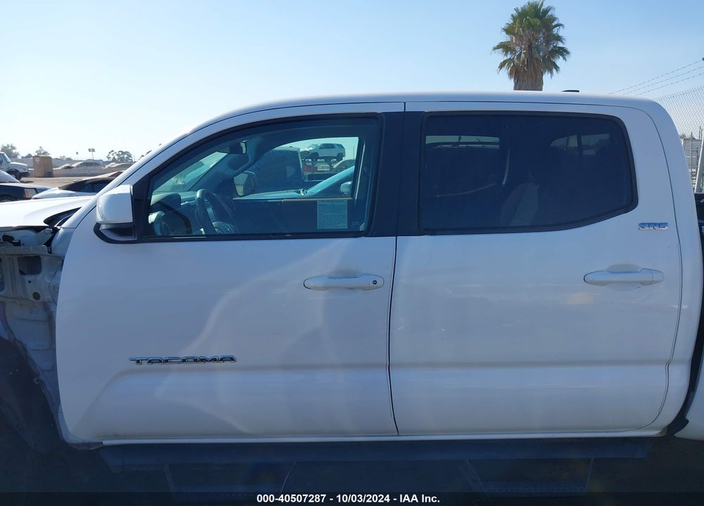2018 TOYOTA TACOMA SR5 VIN: 5TFAX5GN4JX130404