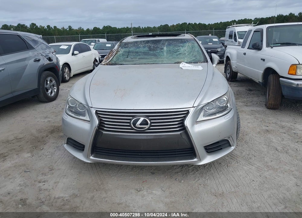 2015 LEXUS LS 460 VIN: JTHBL5EF4F5133557