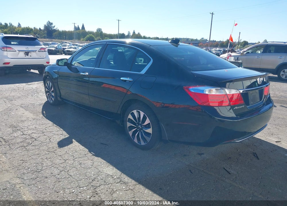 2015 HONDA ACCORD HYBRID EX-L VIN: 1HGCR6F52FA003124