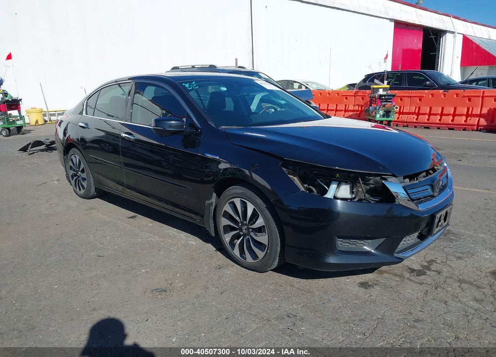 2015 HONDA ACCORD HYBRID EX-L VIN: 1HGCR6F52FA003124