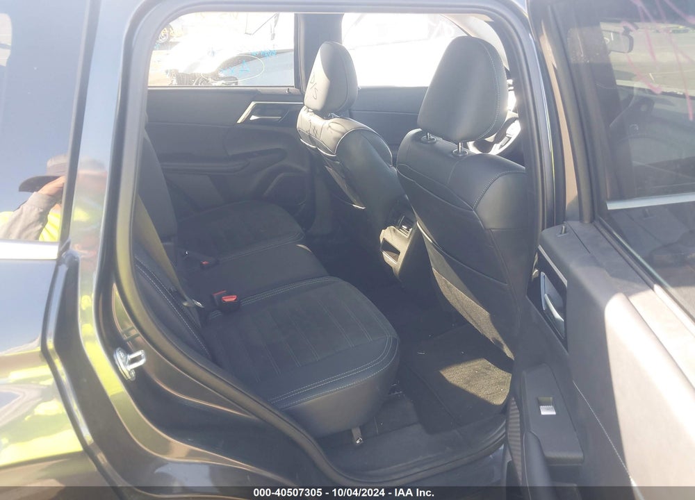 2024 MITSUBISHI OUTLANDER SE 2.5 2WD/SE BLACK EDITION S-AWC/SE BLACK EDITION W/PANO ROOF VIN: JA4J3VA81RZ052012