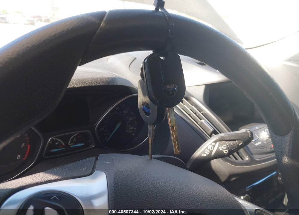 2015 FORD ESCAPE SE VIN: 1FMCU9GX2FUA88748