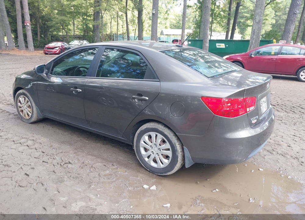 2011 KIA FORTE EX VIN: KNAFU4A2XB5461859