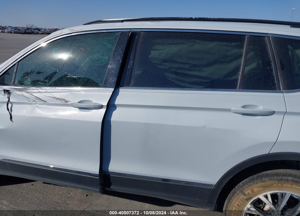 2018 VOLKSWAGEN TIGUAN 2.0T SE/2.0T SEL VIN: 3VV3B7AX5JM203994