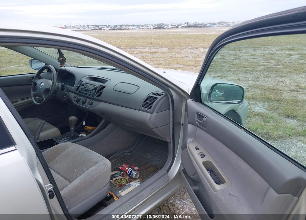 2004 TOYOTA CAMRY LE VIN: 4T1BE32K64U916623