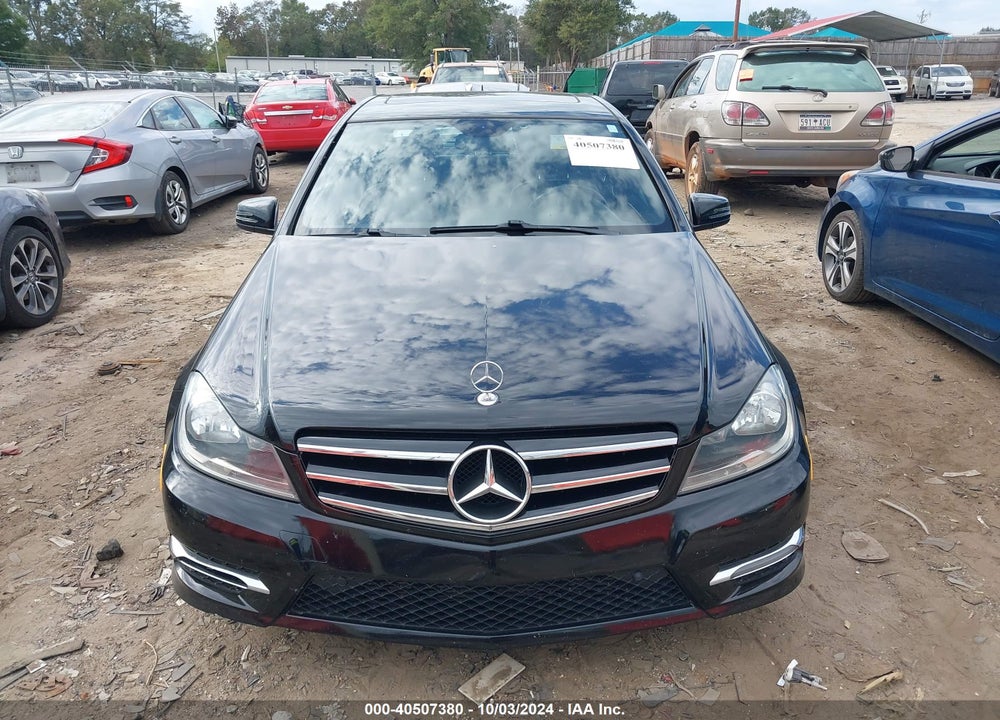 2014 MERCEDES-BENZ C 250 LUXURY/SPORT VIN: WDDGF4HB5EA932745