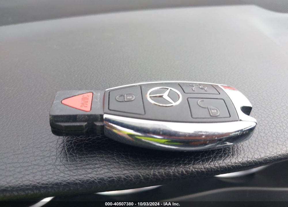 2014 MERCEDES-BENZ C 250 LUXURY/SPORT VIN: WDDGF4HB5EA932745