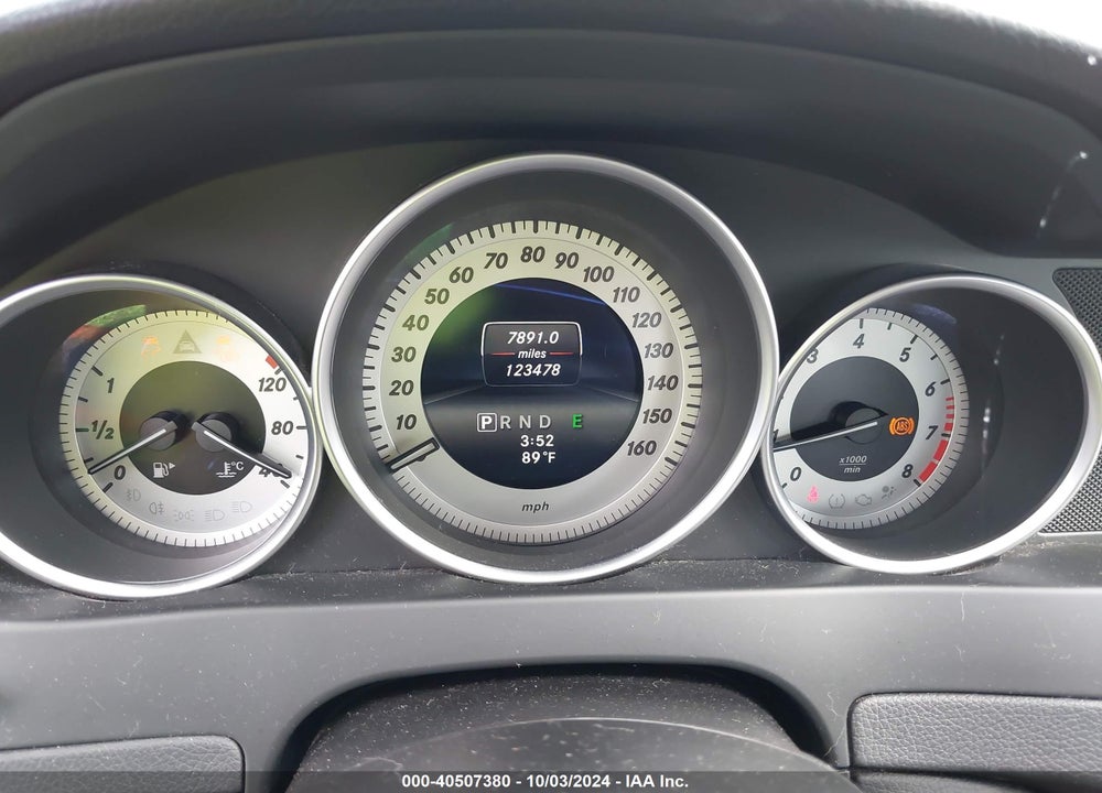 2014 MERCEDES-BENZ C 250 LUXURY/SPORT VIN: WDDGF4HB5EA932745