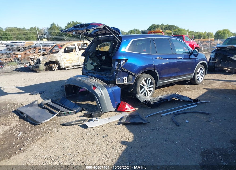 2018 HONDA PILOT TOURING VIN: 5FNYF6H95JB050290