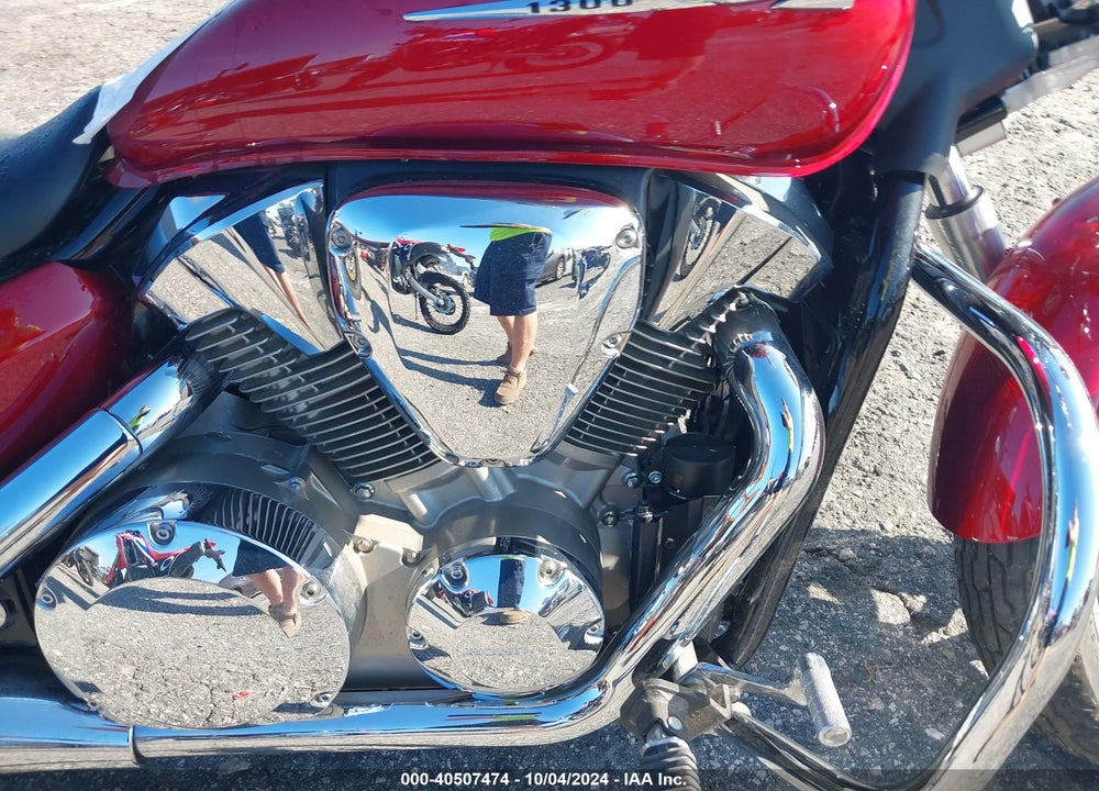 2004 HONDA VTX1300 C VIN: 1HFSC55064A009863