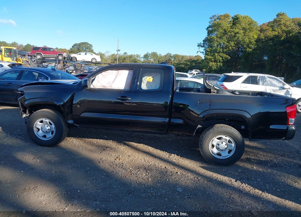 2017 TOYOTA TACOMA SR VIN: 5TFRX5GN8HX100125