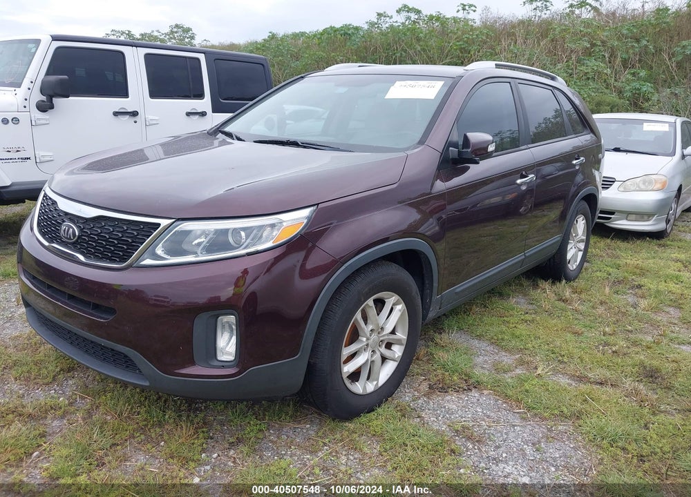 2014 KIA SORENTO LX VIN: 5XYKT4A66EG429008
