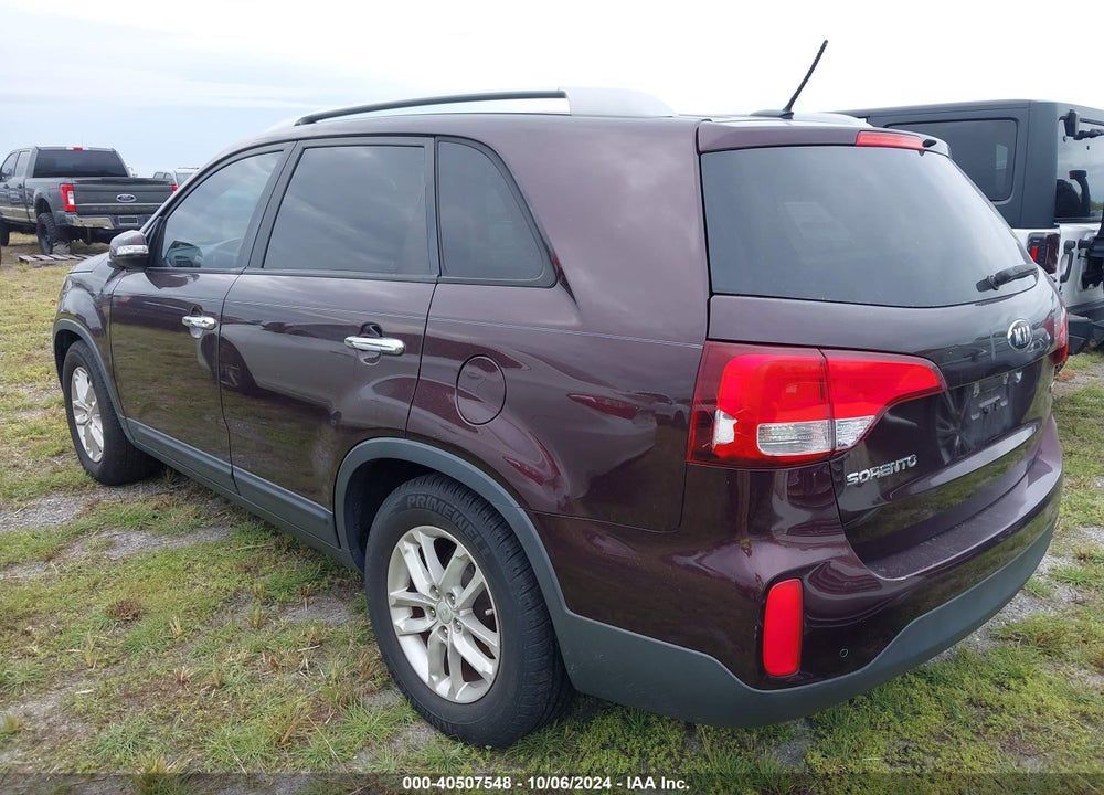 2014 KIA SORENTO LX VIN: 5XYKT4A66EG429008