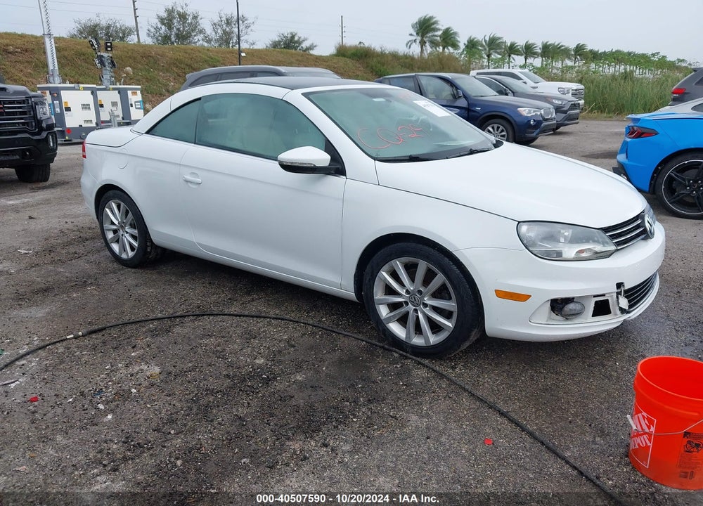 2016 VOLKSWAGEN EOS KOMFORT VIN: WVWBW8AH8GV000884