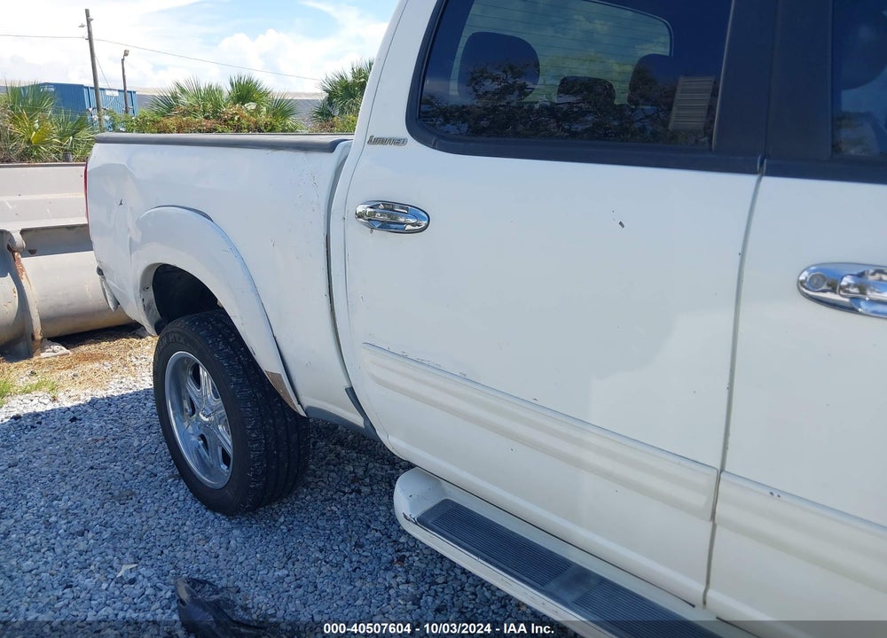 2004 TOYOTA TUNDRA LIMITED V8 VIN: 5TBDT48174S442024