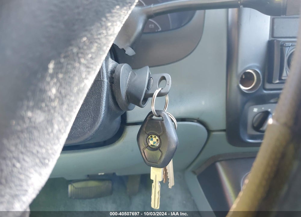 1997 MERCURY MOUNTAINEER VIN: 4M2DU52PXVUJ06897