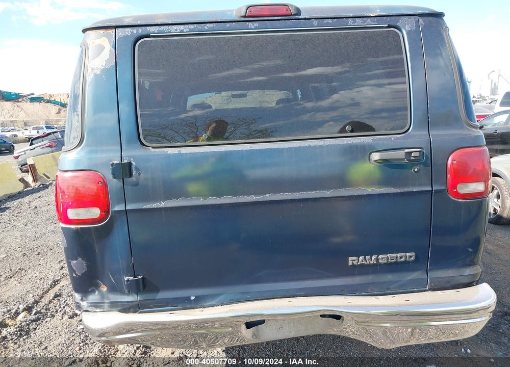 1999 DODGE RAM WAGON 3500 VIN: 2B5WB35Z5XK559140